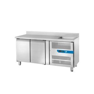Tavolo refrigerato con n&deg; 2 porte GN 1/1 con lavello 40x40 e alzatina temp. da -2&deg;C a +8&deg;C prof. 70 cm - classe B